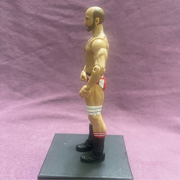 WWE Wrestling Antonio Cesaro action figure - Picture 4 of 8